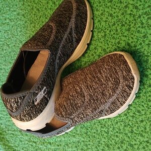 Slip on shoes With Skechers Vibe NWOT